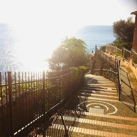 Apartment “l'alcova Delle Sirene” *