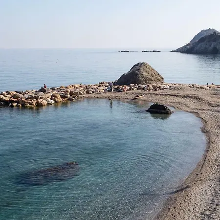 “l’alcova Delle Sirene” *