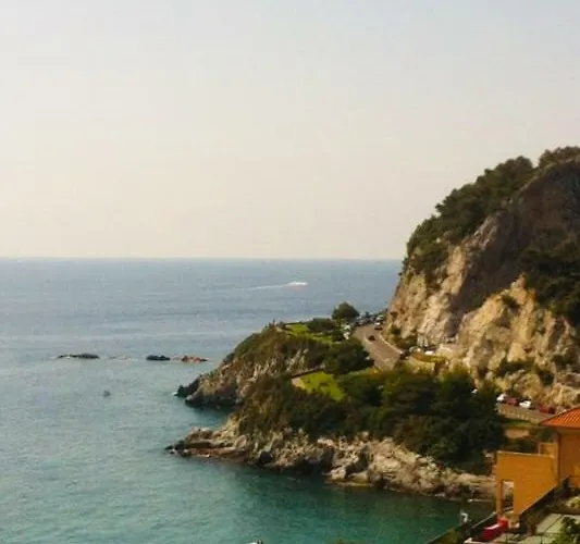 “l'alcova Delle Sirene” Lejlighed Bergeggi